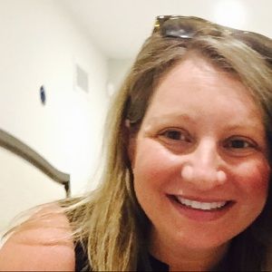 Meet your Posher, Jennifer